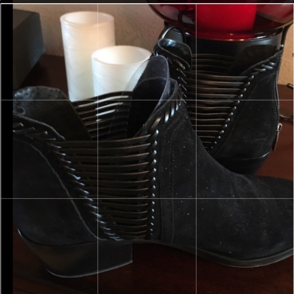 Black Leather Suede booties w/cutout side detail. - Picture 8 of 8